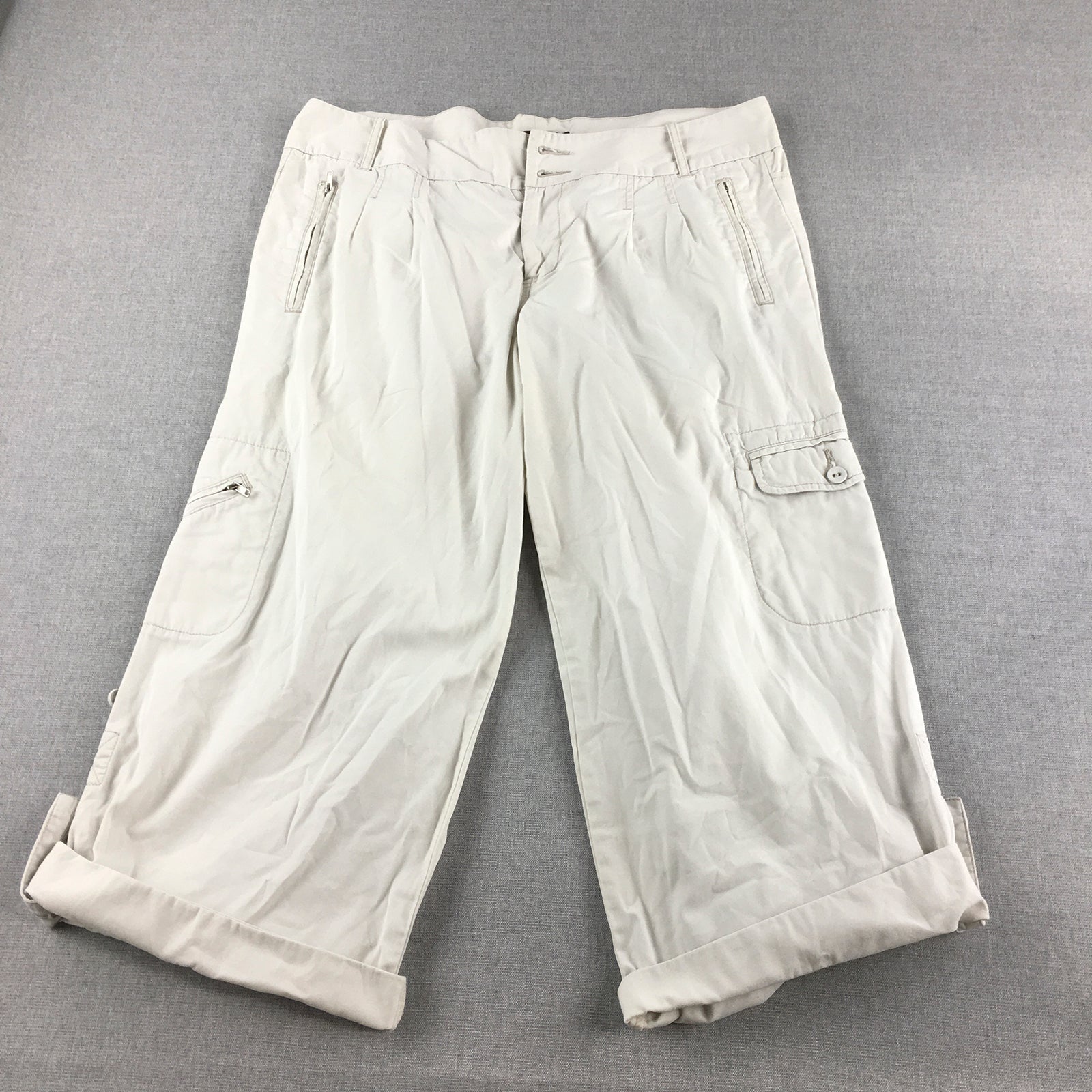 Colorado Womens Capri Pants Size 14 White Cargo Pockets 3/4 Length