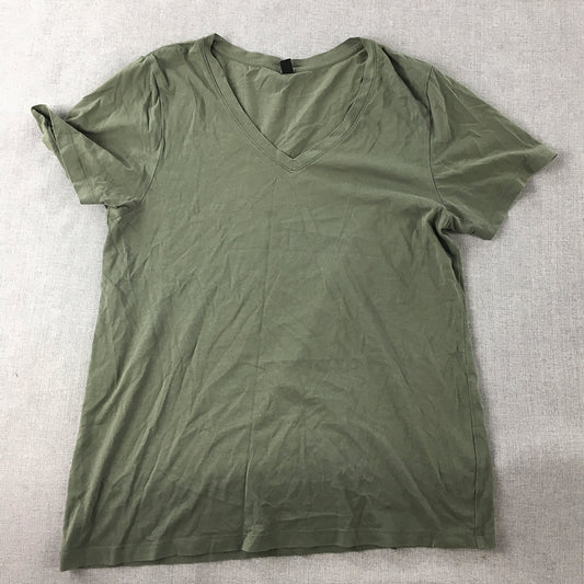 Uniqlo Womens T-Shirt Size S Khaki Green V-Neck Short Sleeve Top