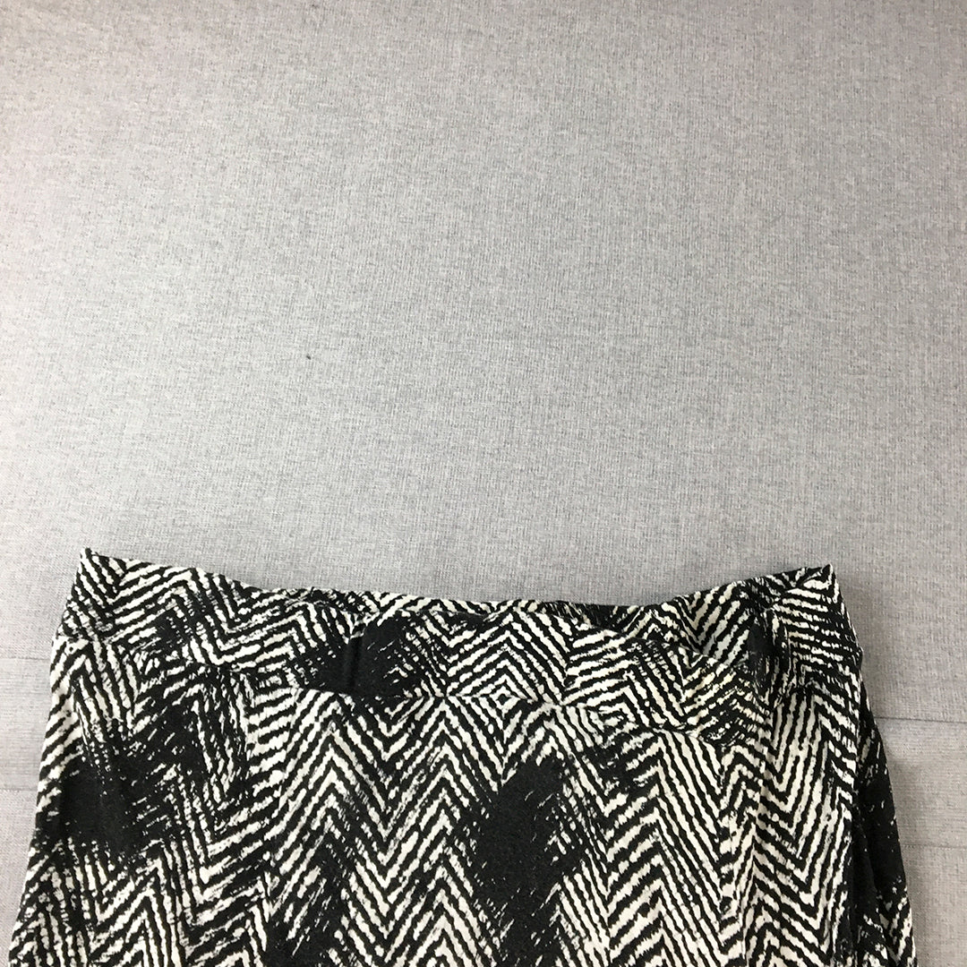 Chrissie By Avella Womens Maxi Skirt Size 18 Black White Chevron Striped A-Line