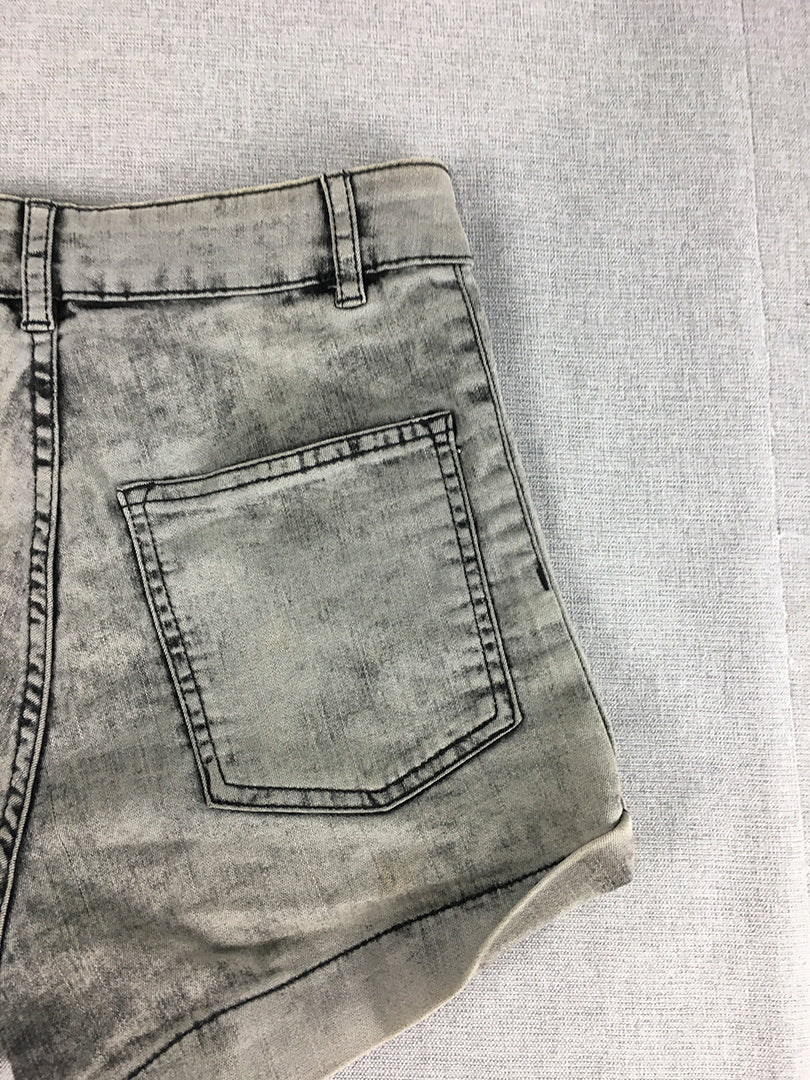 H&M Womens Denim Shorts Size 6 Grey Acid Wash Stretch Bermuda