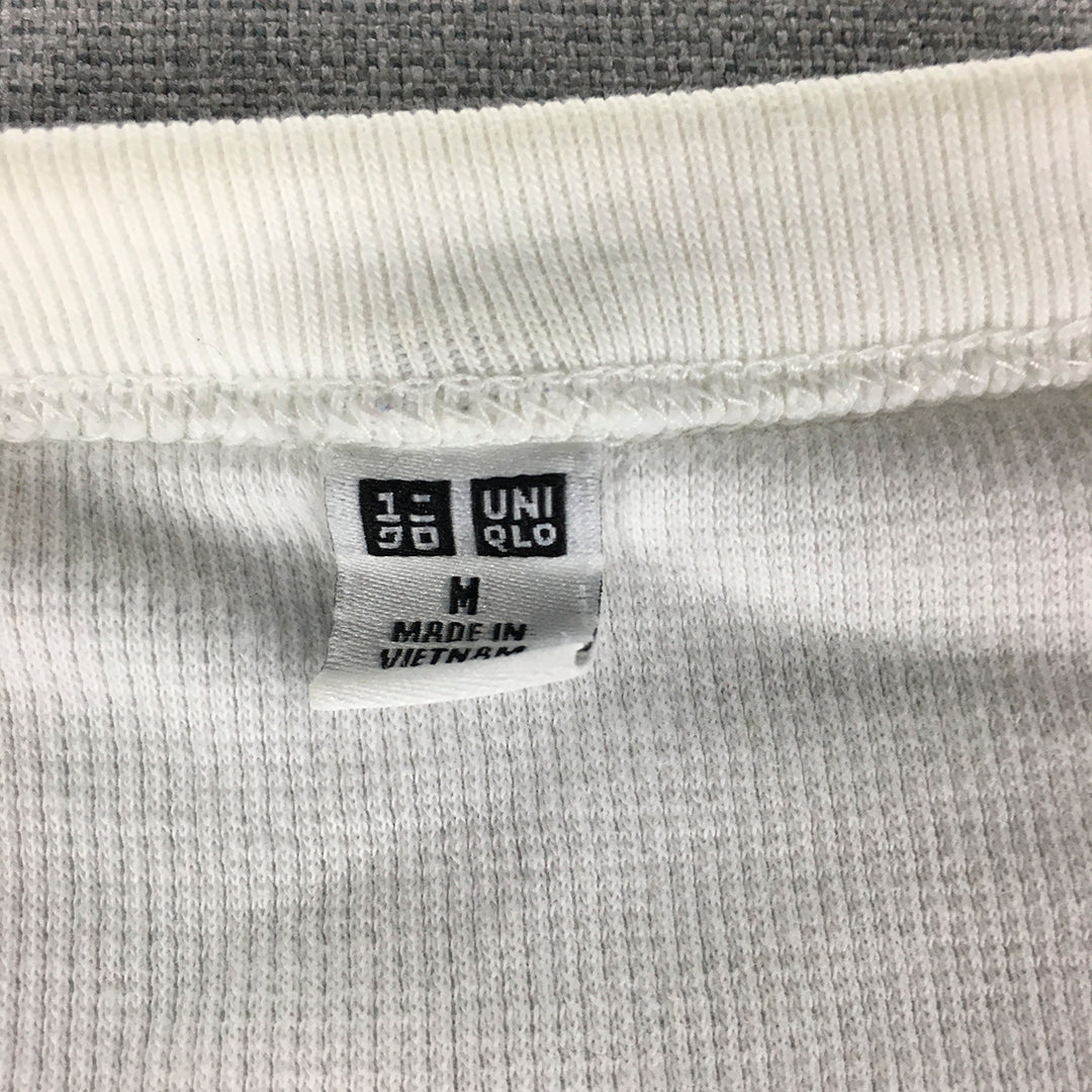 Uniqlo Mens Thermal Shirt Size M White Long Sleeve Pocket Knit Pullover