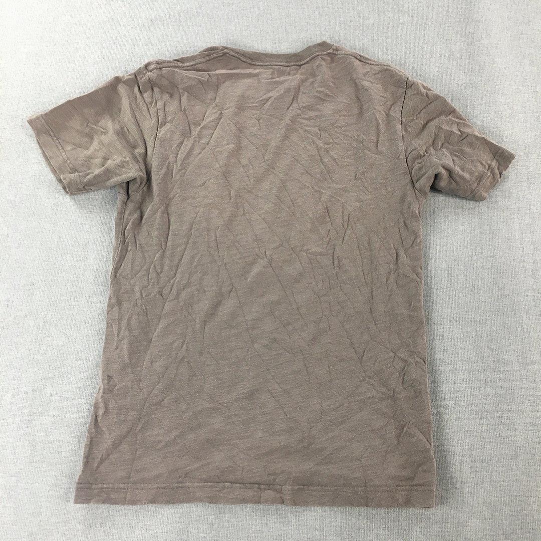 Uniqlo UT Boston Museum Of Fine Arts T-Shirt Adult Size XS Brown Pocket