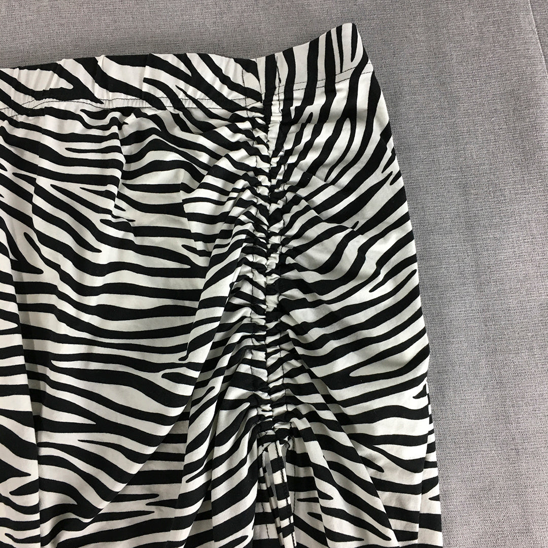 Ava & Ever Womens Skirt Size 14 White Black Zebra Striped Elastic Waist Straight