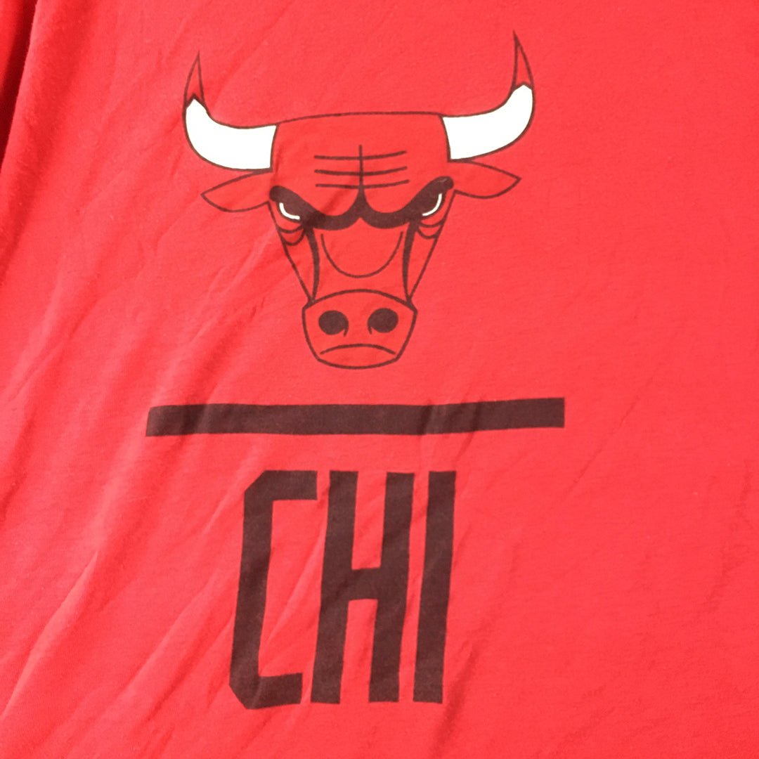 Under Armour Chicago Bulls Mens T-Shirt Size M Red NBA Basketball Short Sleeve