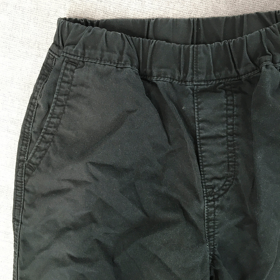 Uniqlo Kids Boys Shorts Size 5 - 6 Years Black Pcokets Elastic Waist