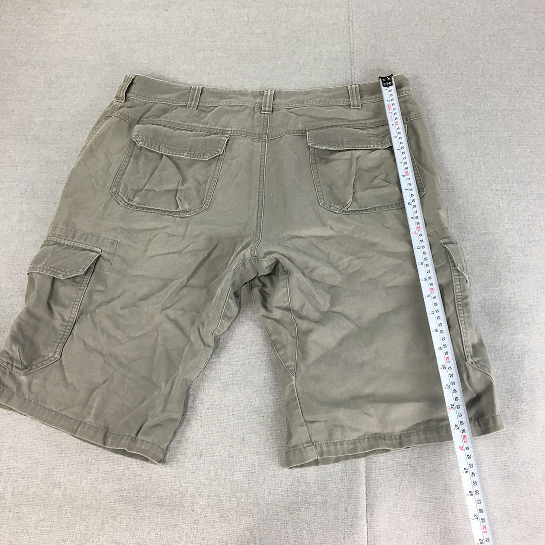 Kathmandu Mens Cargo Shorts Size XL Grey Pockets Outdoor Hiking Utility