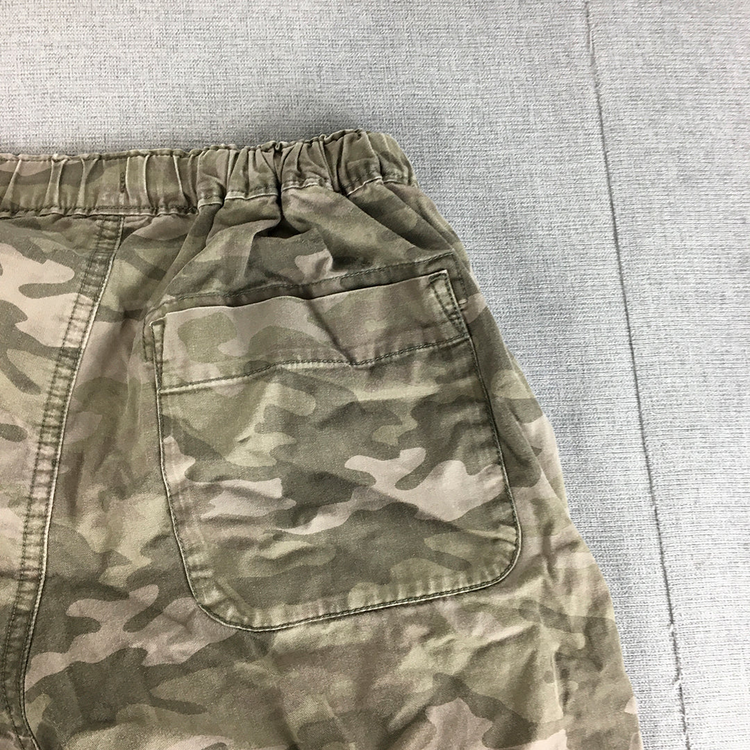 Uniqlo Kids Boys Shorts Youth Size XL Brown Camoflauge Elastic Waist Pockets