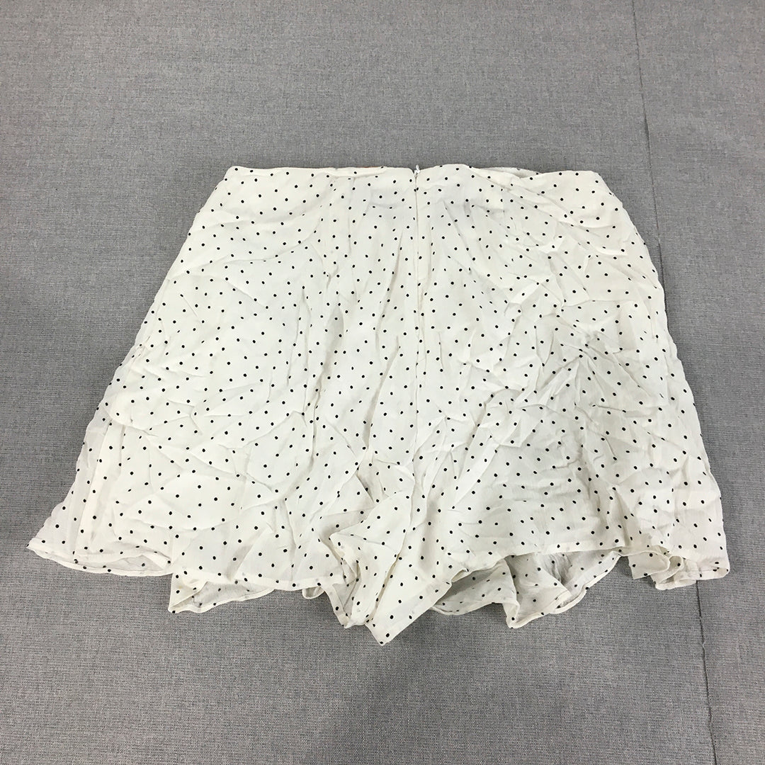 Mooloola Womens Shorts Size 14 White Polka Dot Bermuda