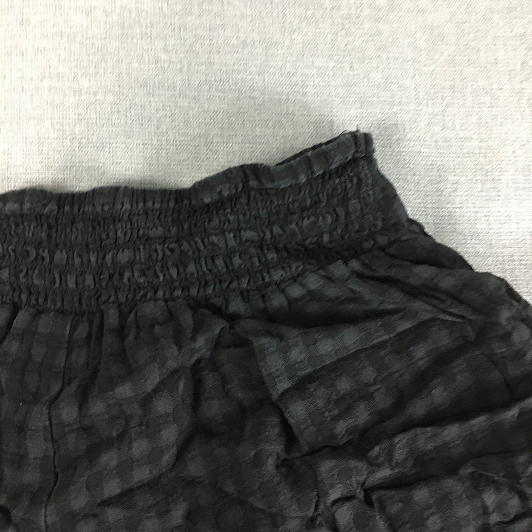 Nunui Womens Shorts Size 10 Black Checkered Elastic Waist