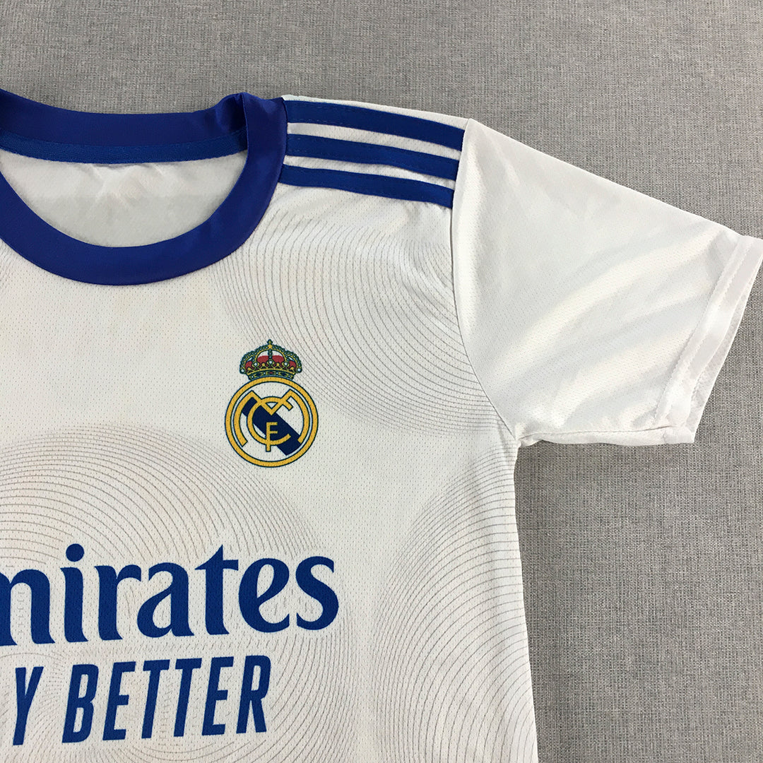 Karim Benzema Real Madrid Kids Boys Jersey Youth Size S (8 - 10 Years) Shirt Kit