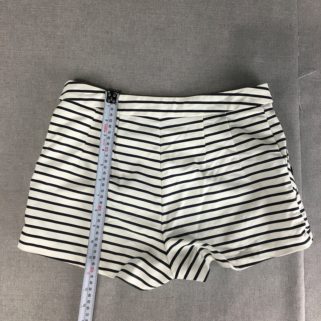 Valleygirl Womens Shorts Size 8 White Striped Stretch Fabric Pockets