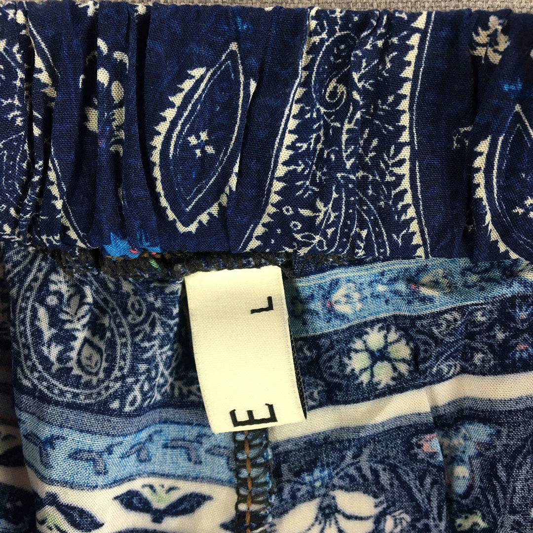 Lille Womens Shorts Size L Blue Paisley Elasitic Waist