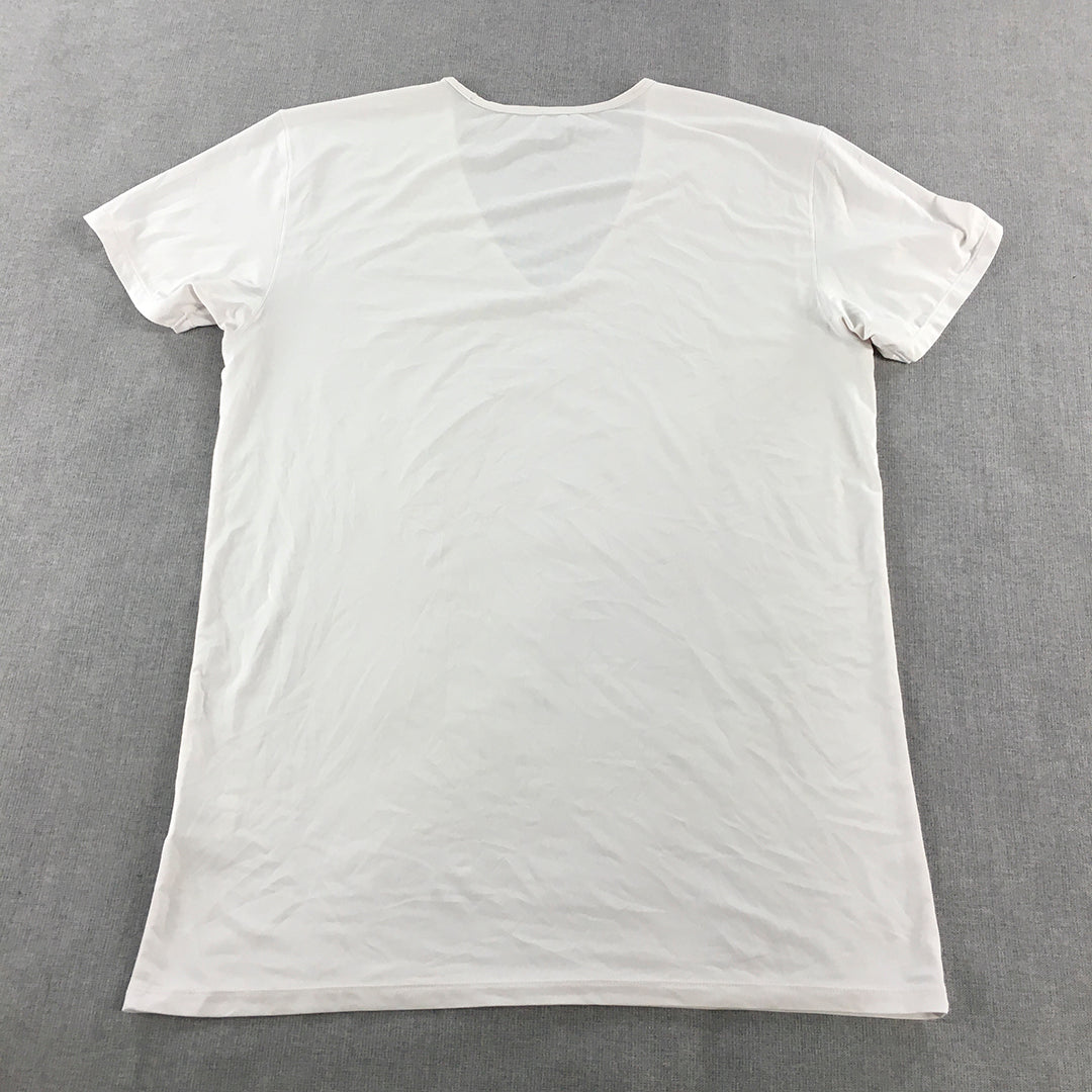 Uniqlo AIRism Mens T-Shirt Size M White V-Neck Short Sleeve Tee