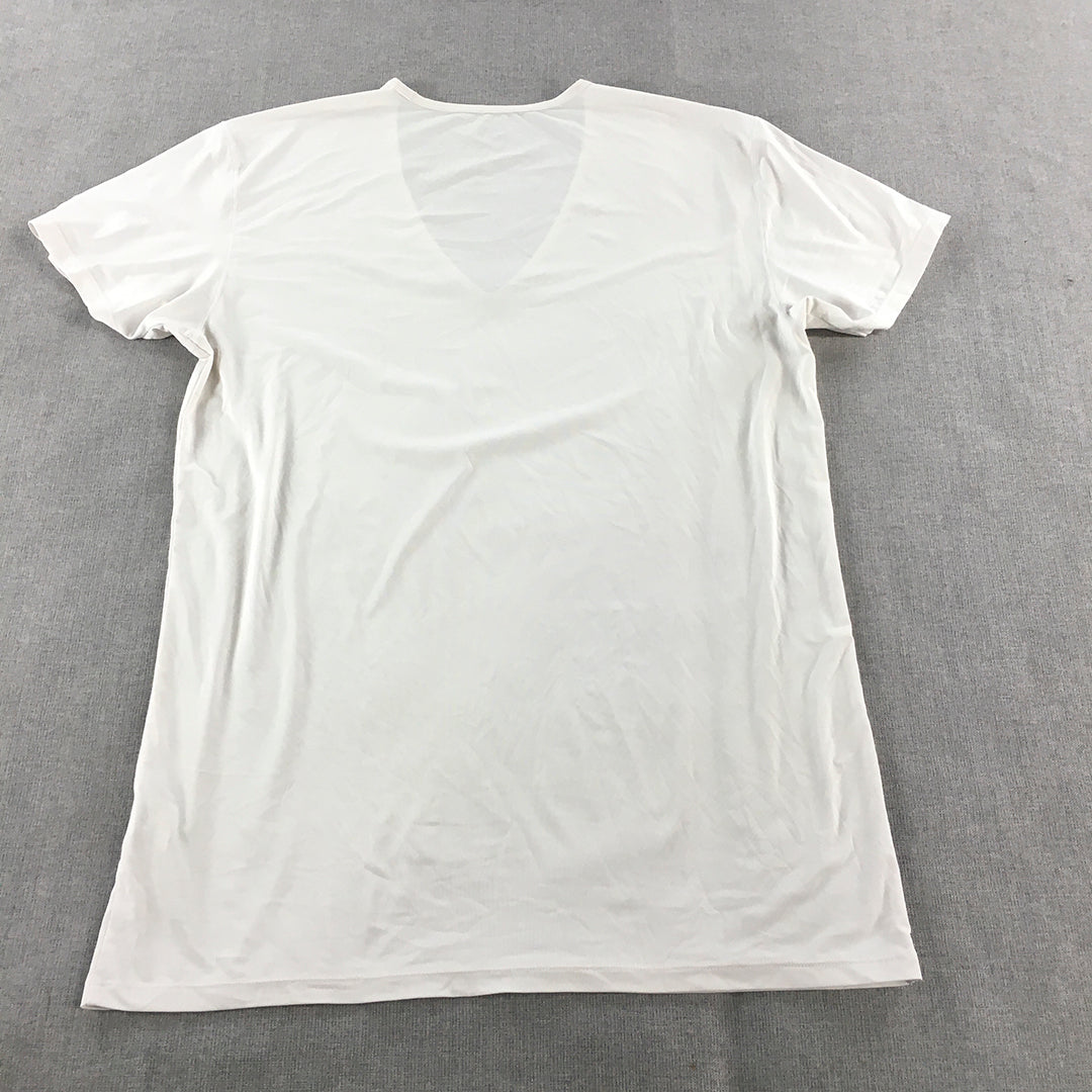 Uniqlo AIRism Mens T-Shirt Size M White V-Neck Short Sleeve