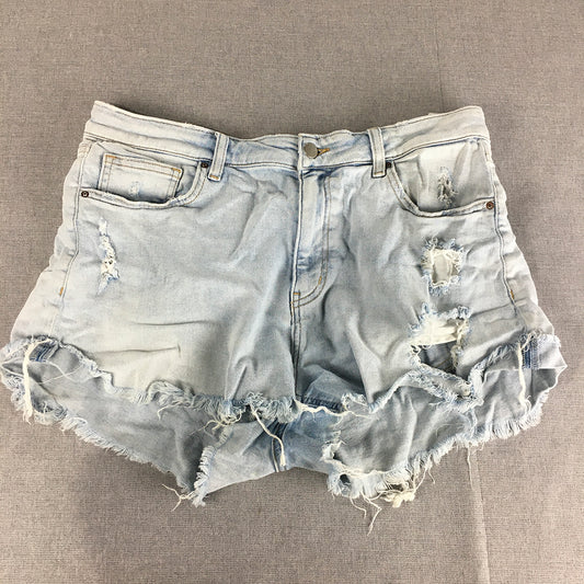 H&M Womens Denim Shorts Size 12 Light Wash Blue Ripped Raw Hem Pockets