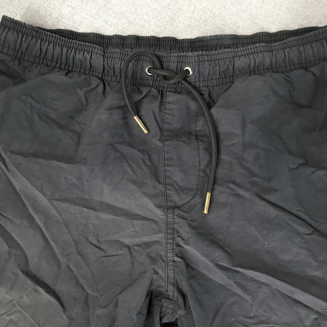 In Sport Mens Shorts Size L Black Drawstring Elastic Waist Pockets