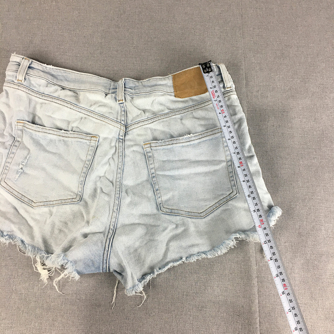 H&M Womens Denim Shorts Size 12 Light Wash Blue Ripped Raw Hem Pockets