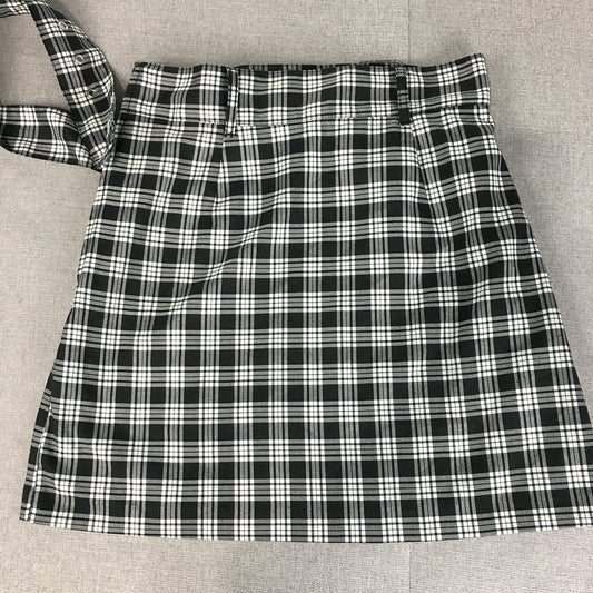 H&M Womens Mini Skirt Size 6 Black Checkered Belted