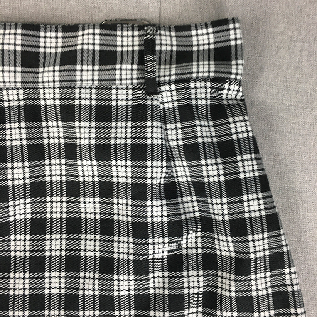 H&M Womens Mini Skirt Size 6 Black Checkered Belted