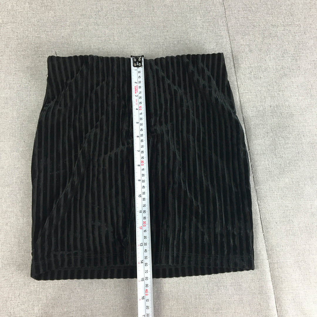 Morning Mist Womens Mini Skirt Size 6 Black Striped Straight