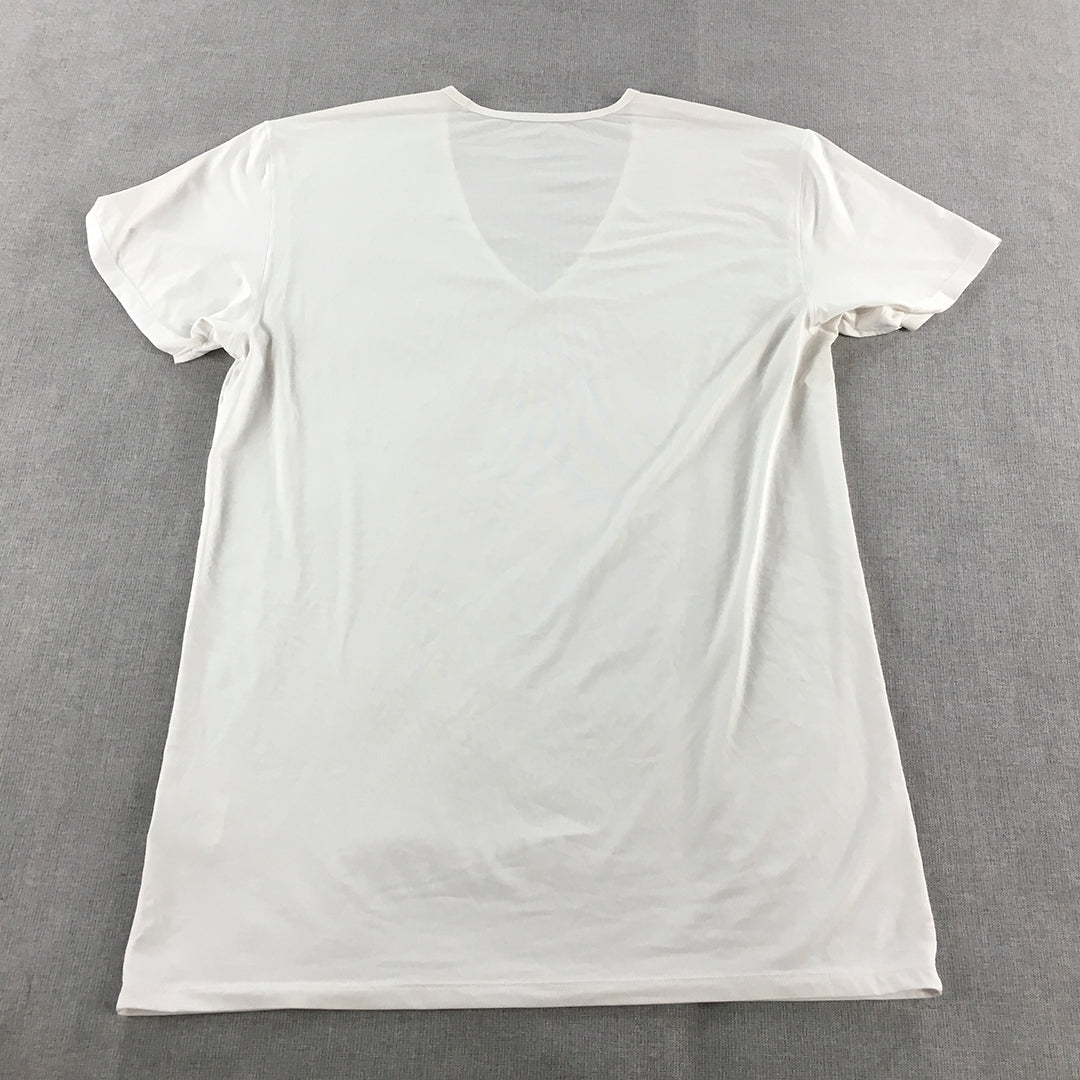 Uniqlo AIRism Mens T-Shirt Size M V-Neck Short Sleeve Tee White