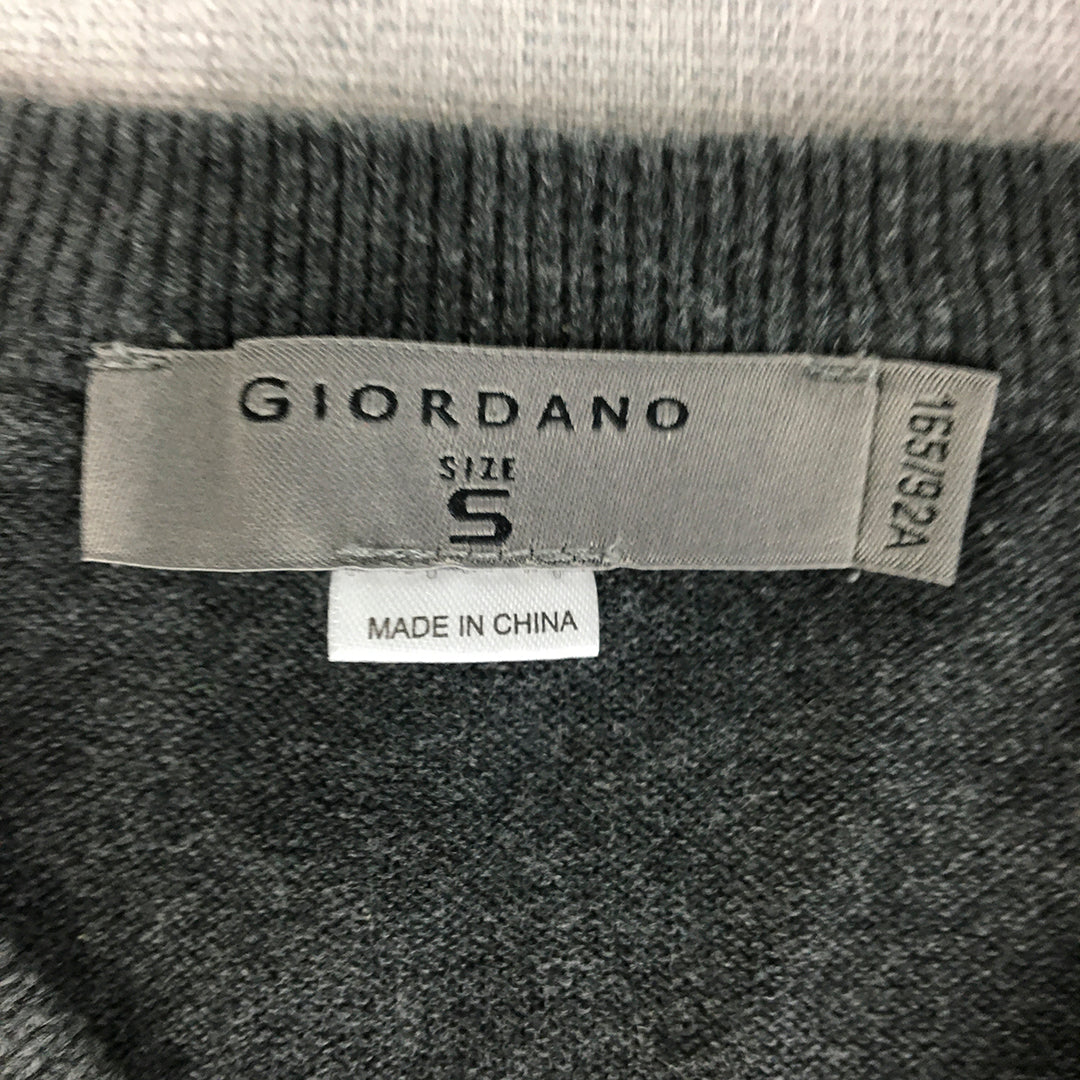 Giordano Mens Knit Sweater Vest Size S Grey V-Neck Pullover Jumper