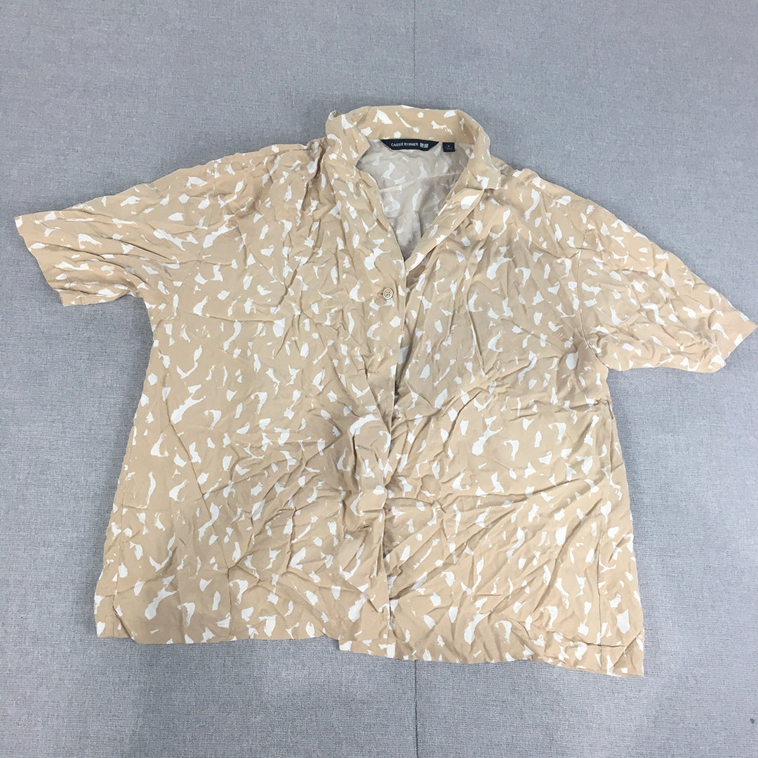 Uniqlo x Cassie Byrnes Womens Shirt Size M Brown Dot Button-Up Short Sleeve