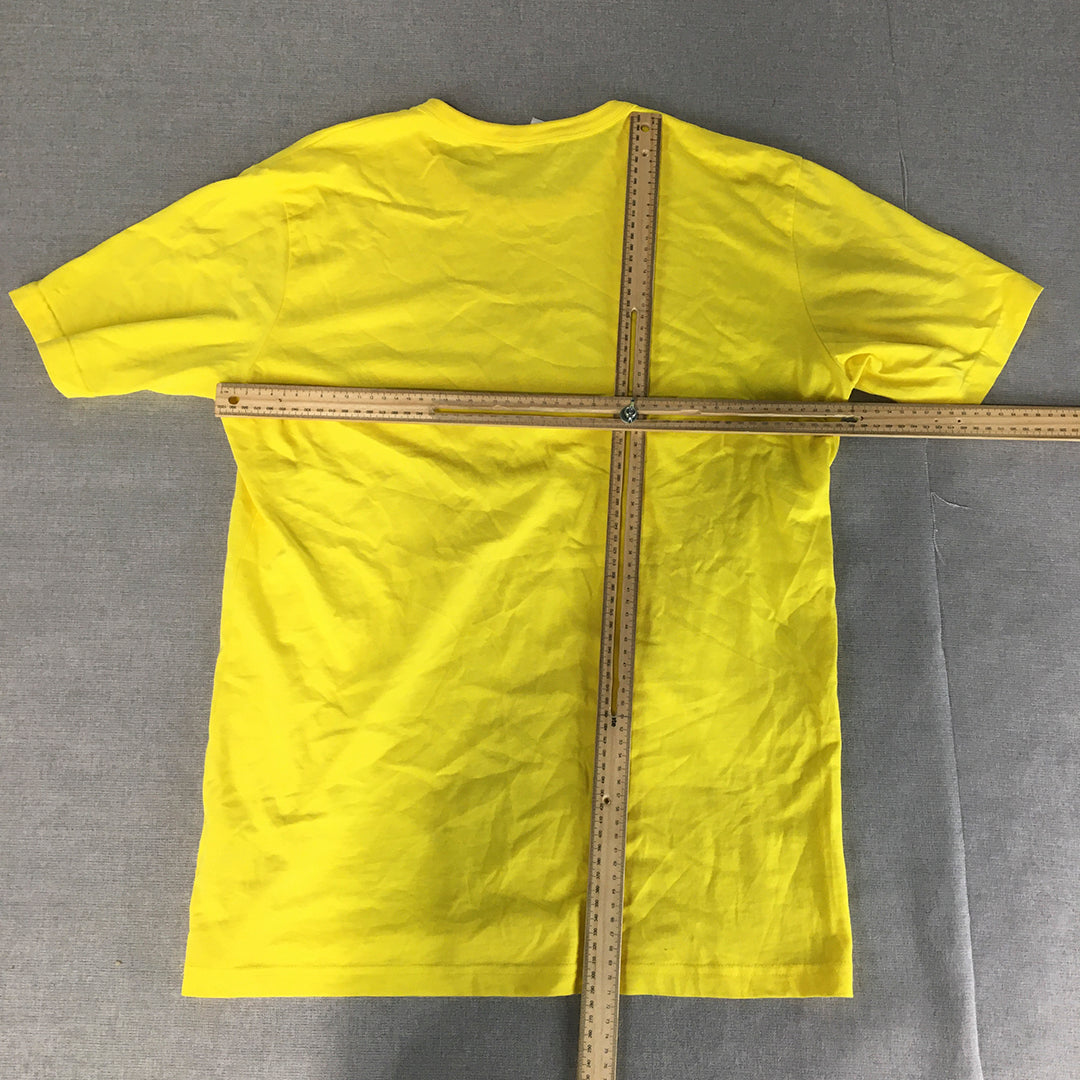 Helly Hansen Mens T-Shirt Size L Yellow Big Logo Crew Neck Short Sleeve Tee