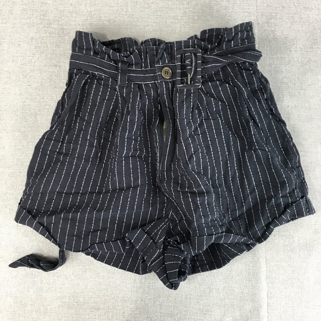 Nunui Womens Shorts Size 8 Navy Blue Striped Belted