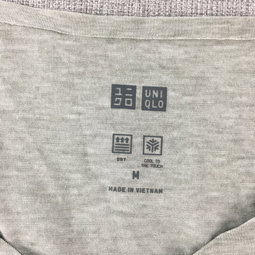 Uniqlo AIRism Womens T-Shirt Size M Grey V-Neck Short Sleeve Top