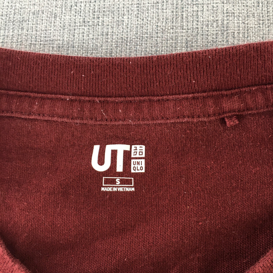 Uniqlo UT x Mobile Suit Gundam Mens T-Shirt Size S Red Emrbroidered Logo