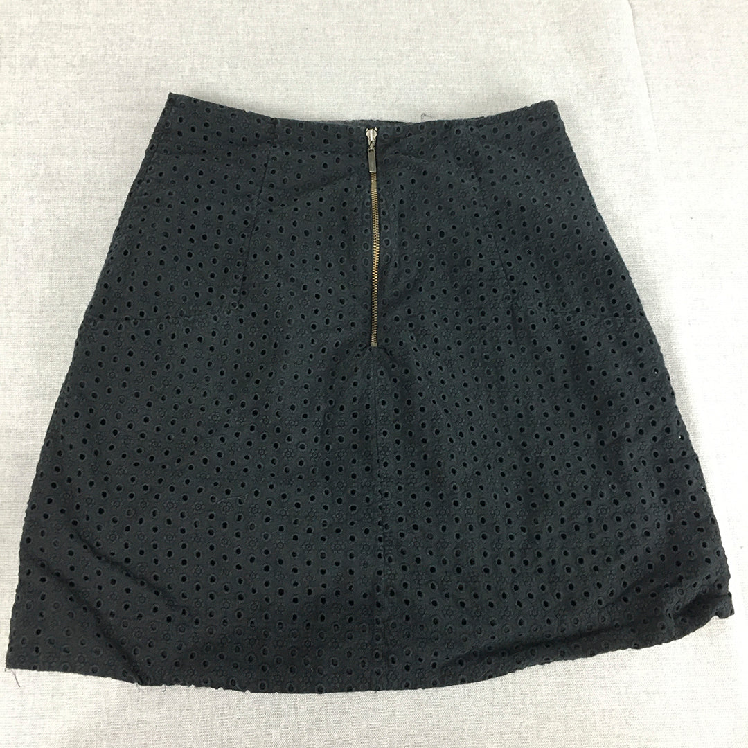 Cue In The City Womens Mini Skirt Size 8 Black C/TC Floral Embroidered