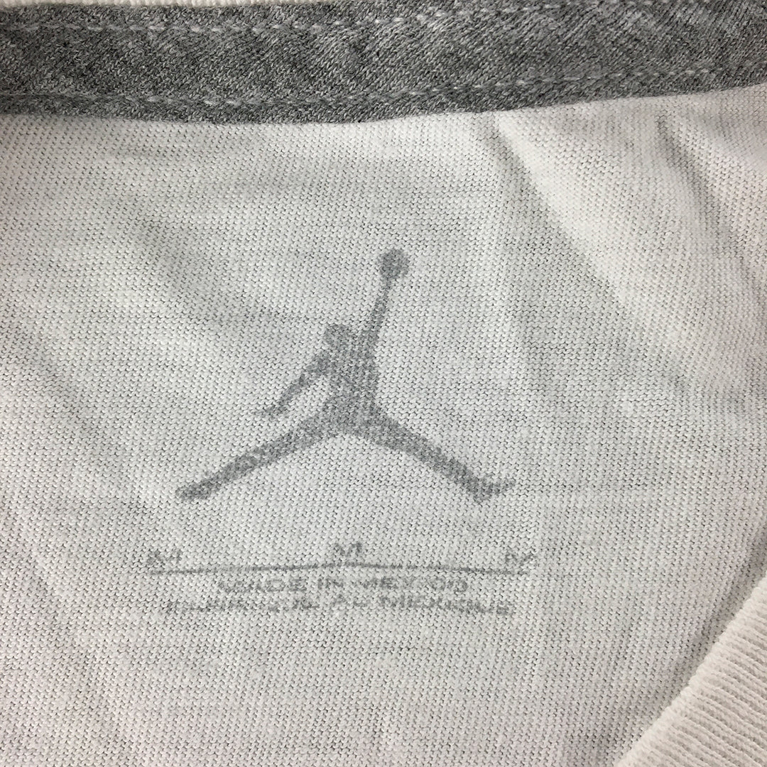 Nike Air Jordan Mens T-Shirt Size M White Purple Logo Jumpman Short Sleeve