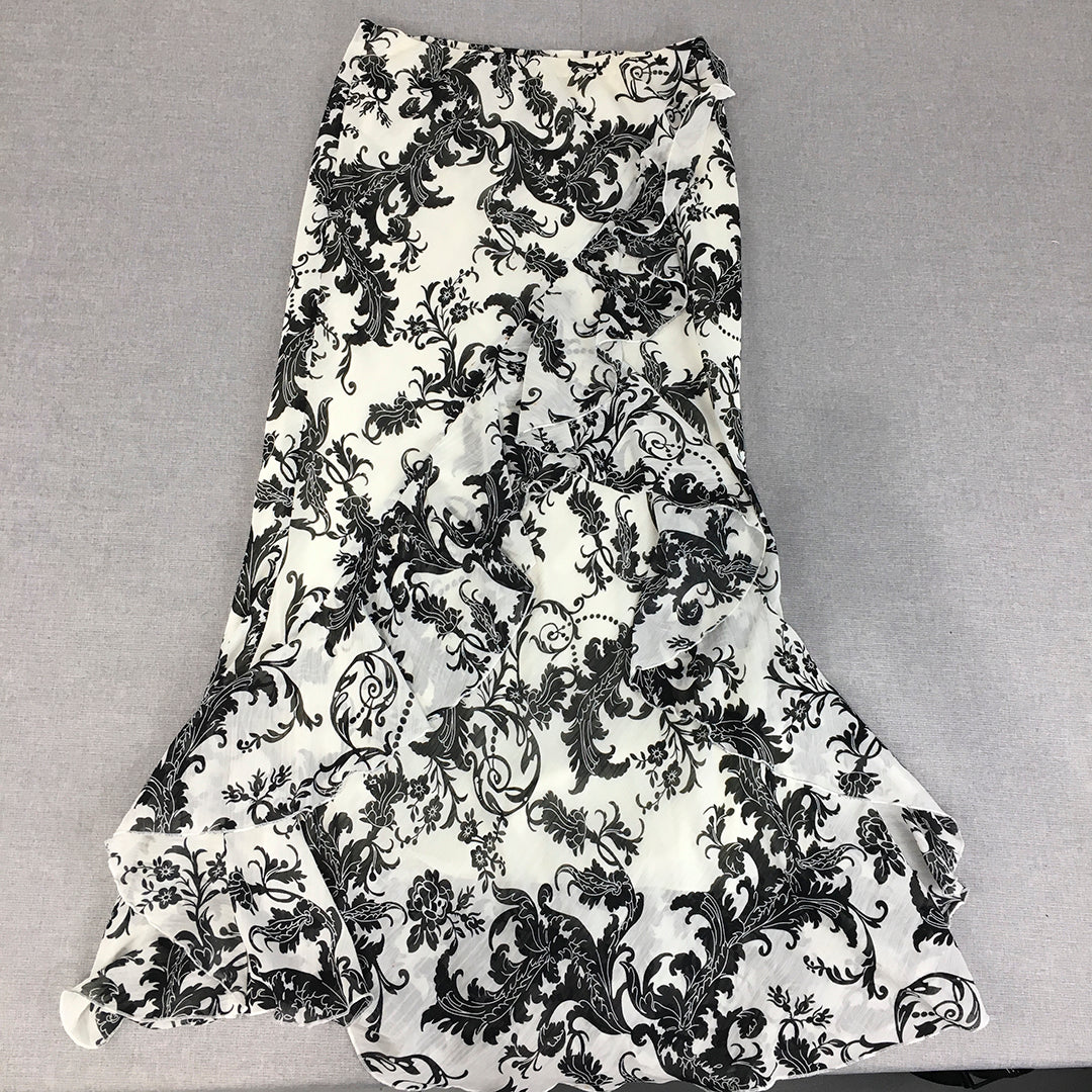 Queenspark Womens Maxi Skirt Size 8 White Black Floral Flared