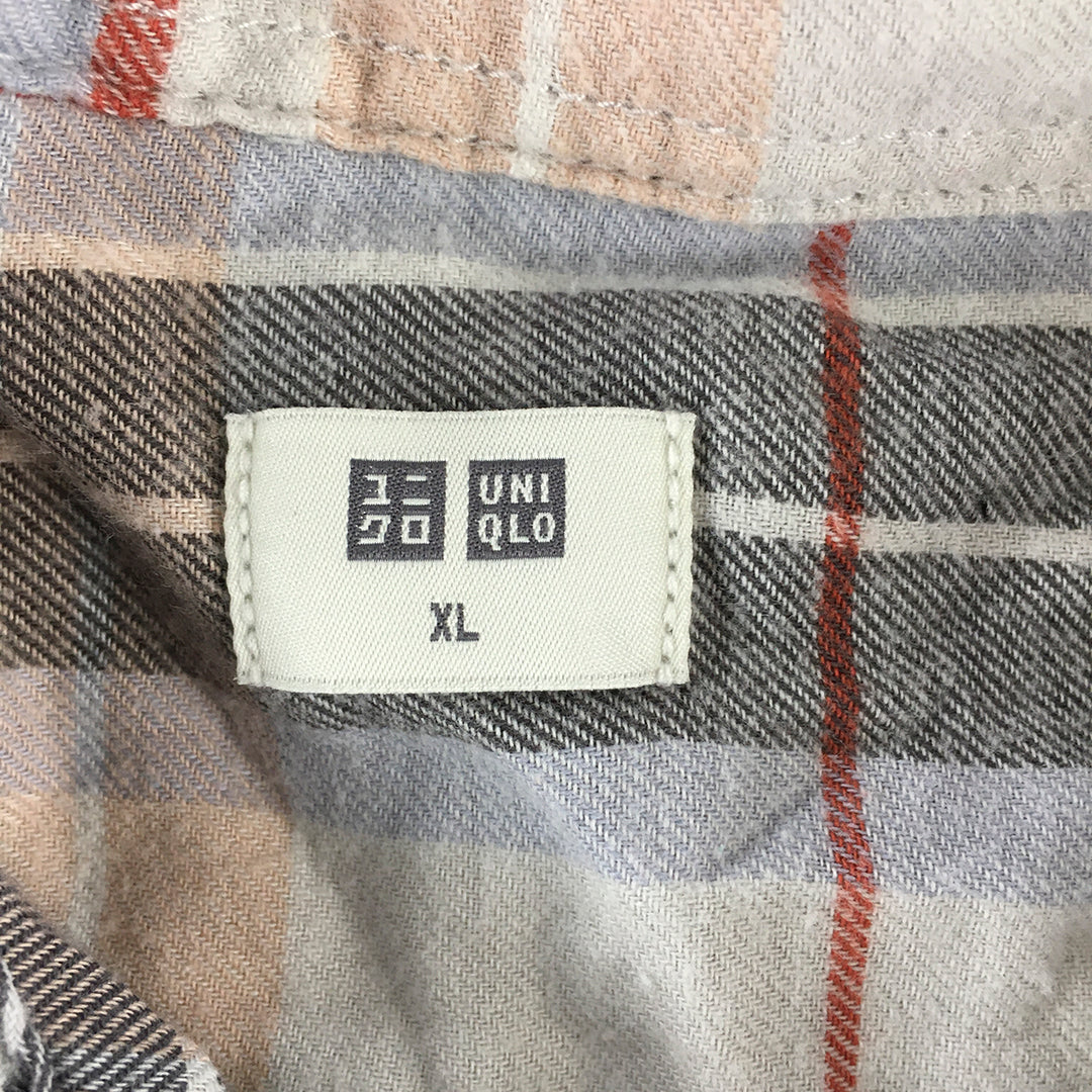 Uniqlo Womens Shirt Size XL Brown Grey White Checkered Button-Up