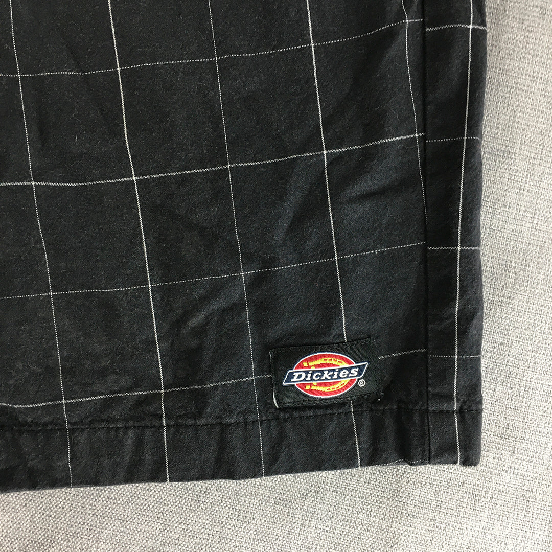 Dickies Mens Shorts Size 30 Black Checkered Logo Pockets