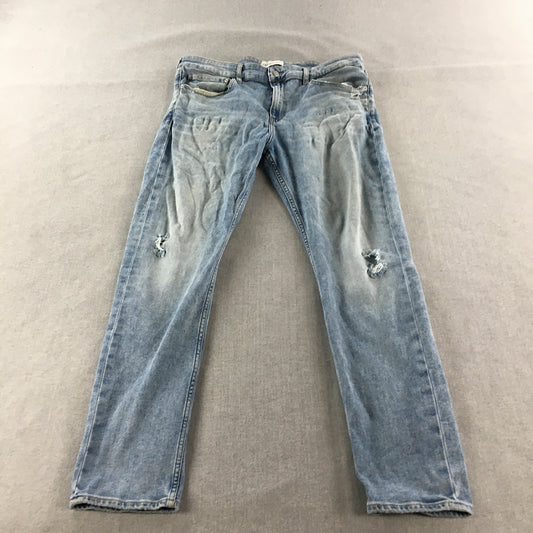 Calvin Klein Jeans Mens Size 36 x 32 Blue Light Wash Straight Denim