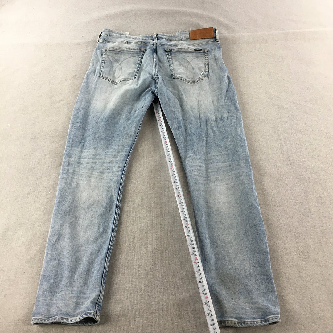 Calvin Klein Jeans Mens Size 36 x 32 Blue Light Wash Straight Denim