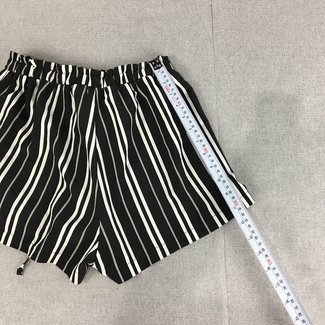 Valleygirl Womens Shorts Size 8 Black White Striped Elastic Waist Drawstring