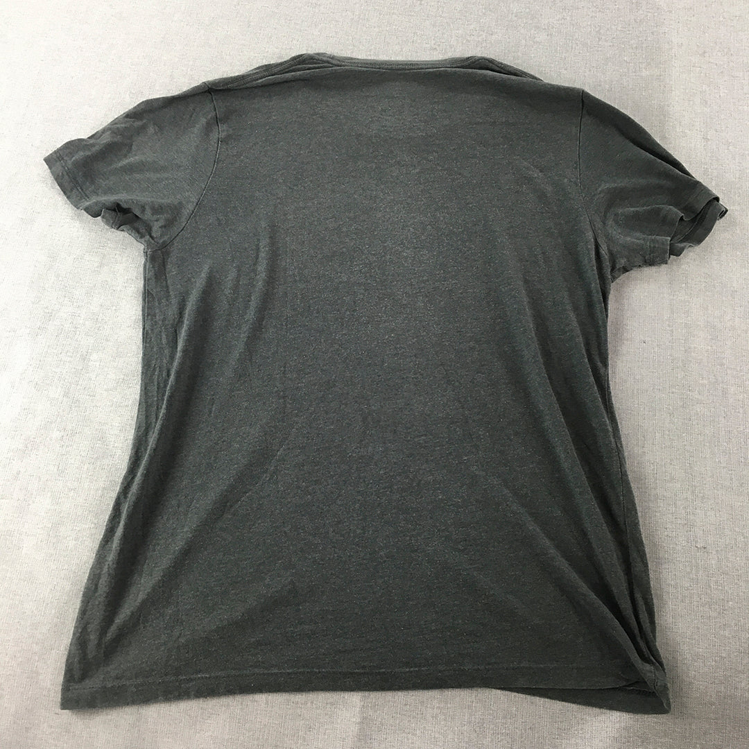 Old Navy Mens T-Shirt Size M Grey Cali Hockey Short Sleeve Crew Neck Tee