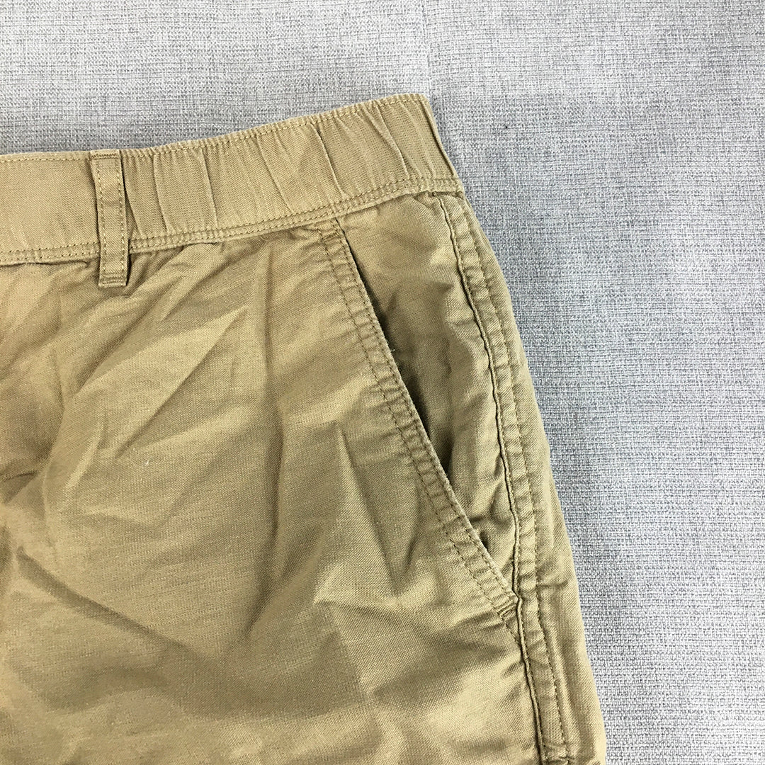 Uniqlo Mens Shorts Size M Brown Elastic Waist Pockets Chino