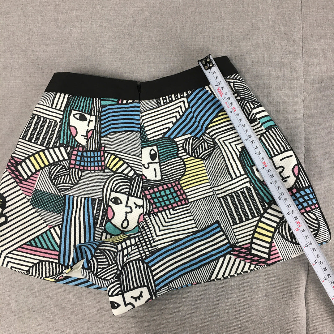 Five Pus Music Womens Shorts Size S White Green Black Abstract Art Girl Pockets