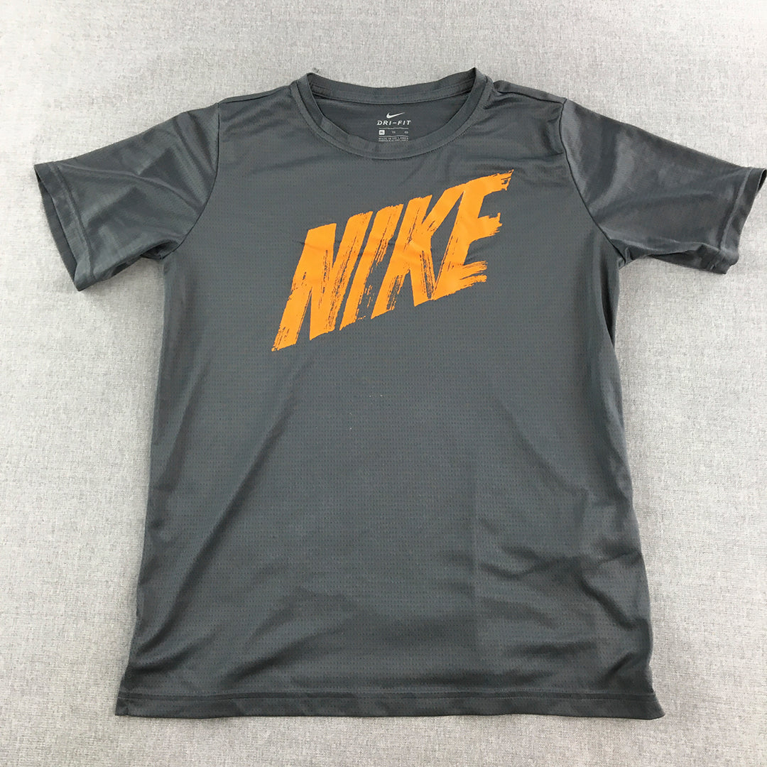 Nike Kids Boys T-Shirt Youth Size XL (14 Years) Grey Logo Short Sleeve Tee