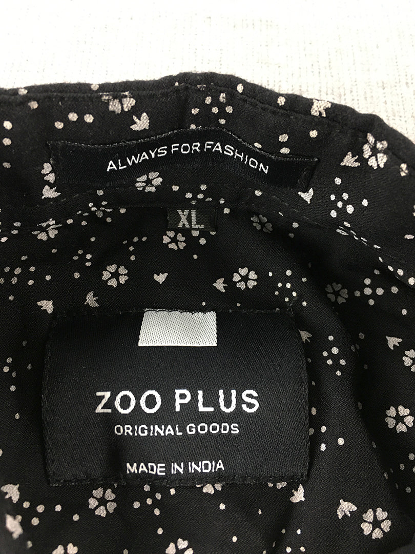 Zoo Plus Womens Shirt Size XL Black Floral Long Sleeve Button-Up