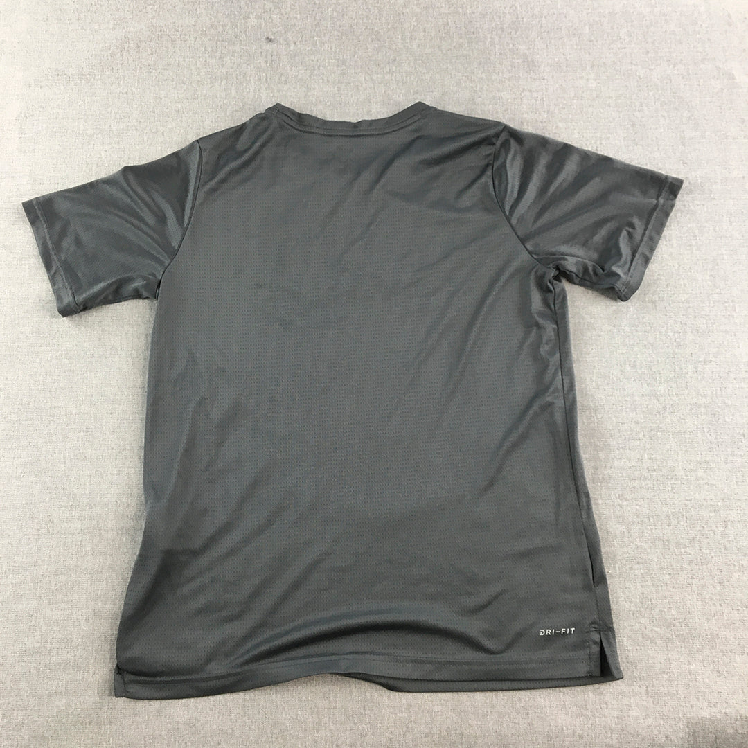 Nike Kids Boys T-Shirt Youth Size XL (14 Years) Grey Logo Short Sleeve Tee