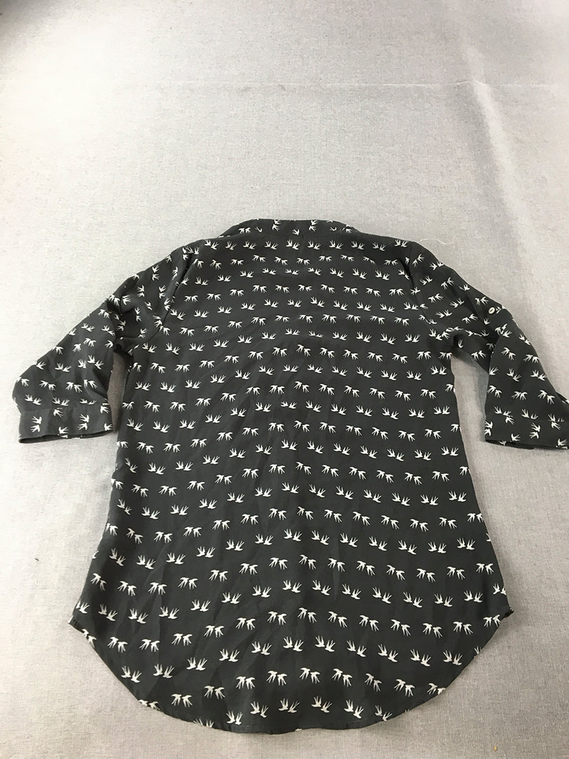 Bongo Womens Shirt Size M Black Bird Pattern Button-Up 3/4 Length Sleeves