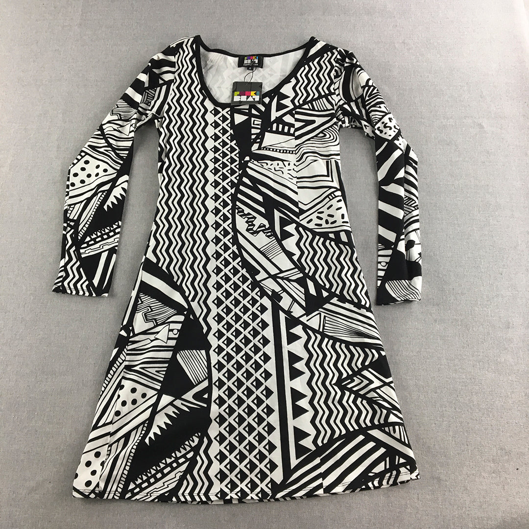 NEW Funki Beat Womens Mini Dress Size 8 White Black Striped Abstract Long Sleeve