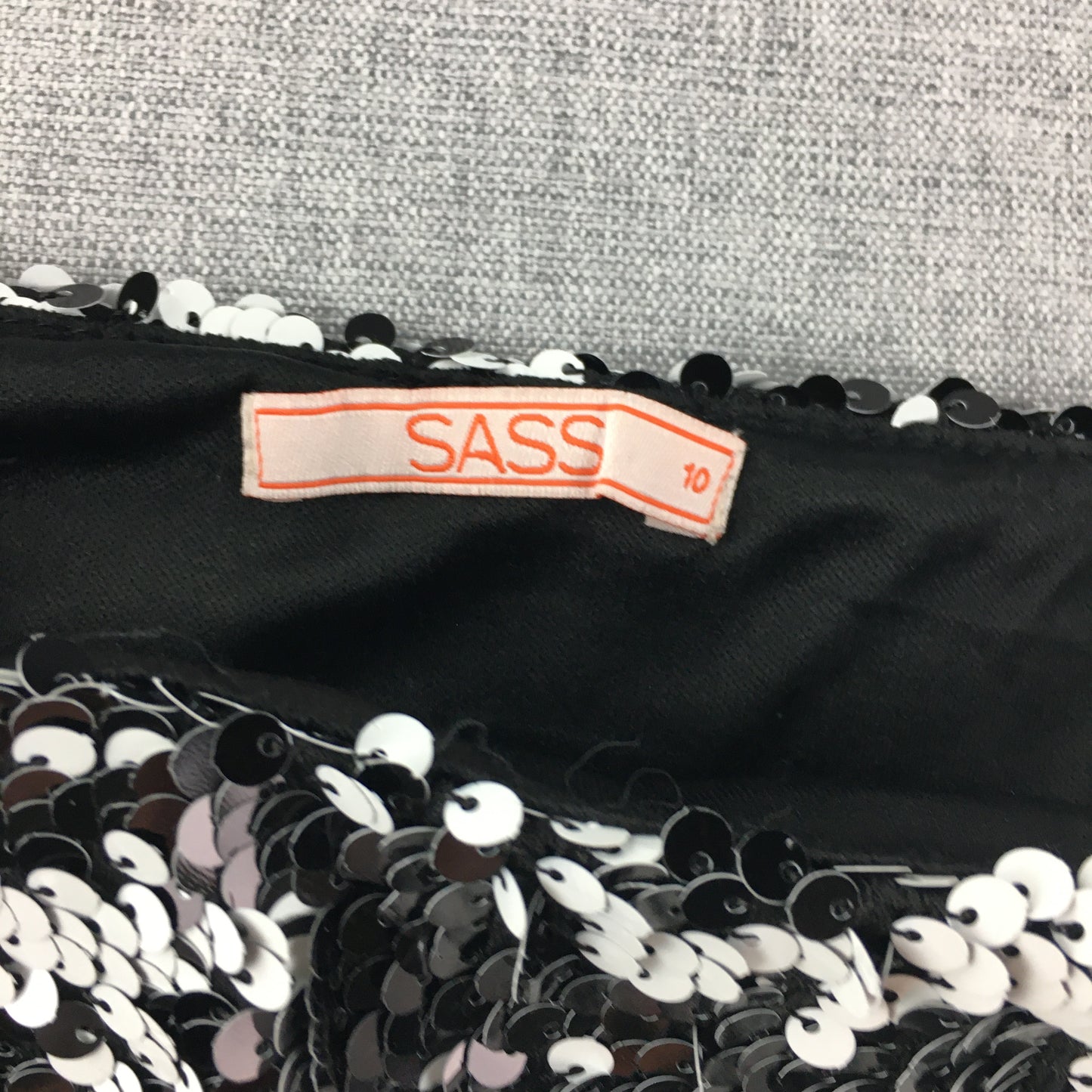 Sass Womens Mini Skirt Size 10 Black White Silver Sequin