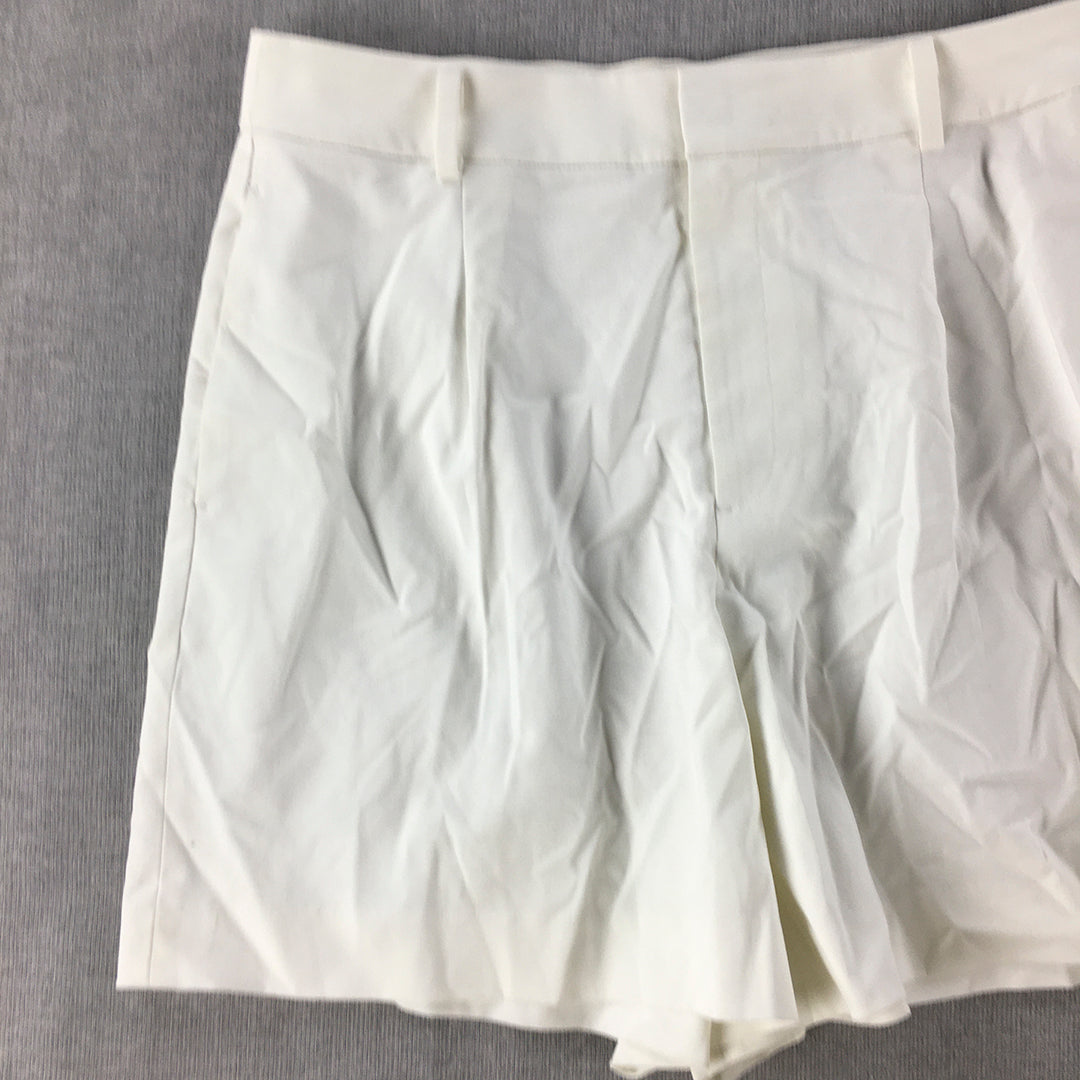 Uniqlo Womens Bermuda Shorts Size M White Pleated