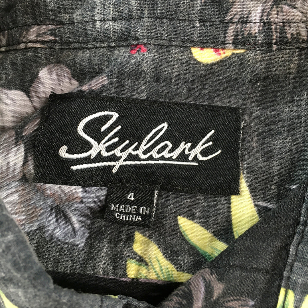 Skylark Mens Shirt Size 4 Grey Short Sleeve Floral Hawaiian Button-Up Top